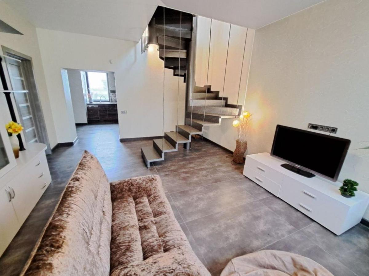 Naykova District Apartment Kharkiv